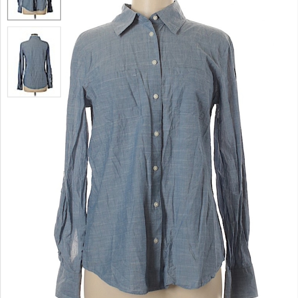 Ladies chambray blue button down blouse size M